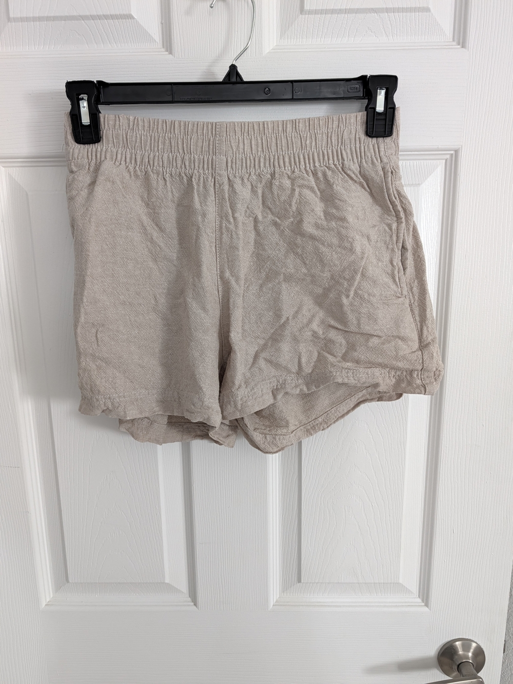 Old Navy Women's Light Beige Athletic Lounge Shorts